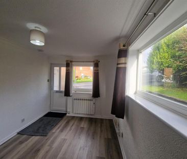 1 bedroom semi-detached house to rent - Photo 2
