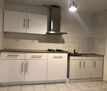 Location Appartement 4 pièces 80m² - Photo 4