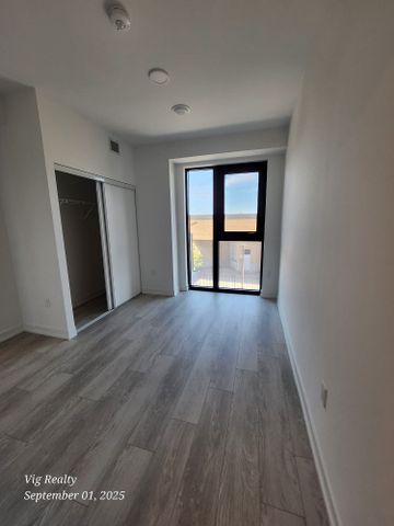 For Lease - 801 The Queensway Avenue Unit# 205, Toronto, Ontario - Photo 3