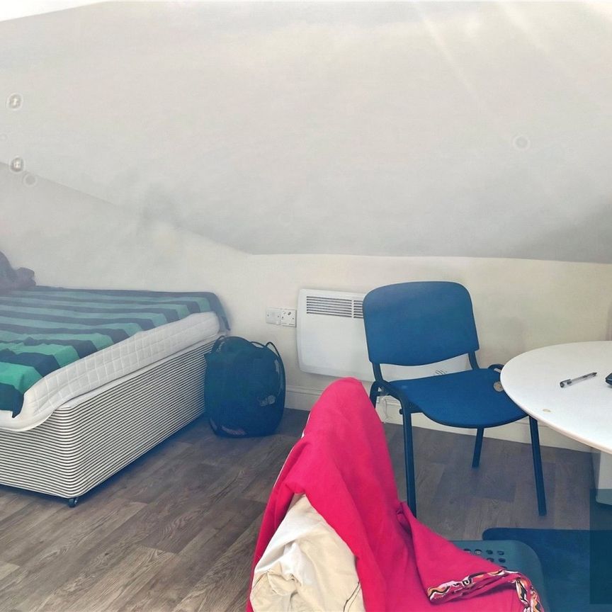 Highfields Road, Highfields, Huddersfield, HD1 - Photo 1