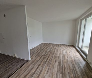 Ihr Wohlfühlnest in Magdeburg! Drei Zimmer, Küche, Bad, Balkon, ab ... - Foto 3