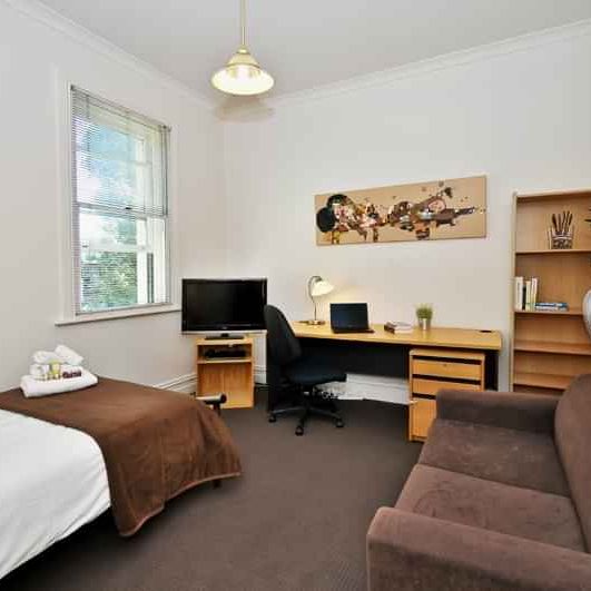 Room 6 (Non Ensuite) - Photo 1
