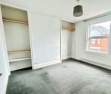 apartment to rent Stourfield Road, Bournemouth, Dorset, BH5 - Photo 1