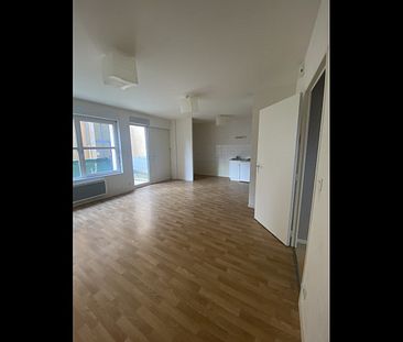 Location Appartement 2 pièces 47 m² Issoudun - Photo 3