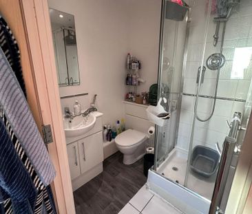 2 bedroom flat to rent - Photo 5