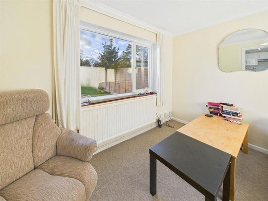 4 bedroom terraced house to rent - Photo 1