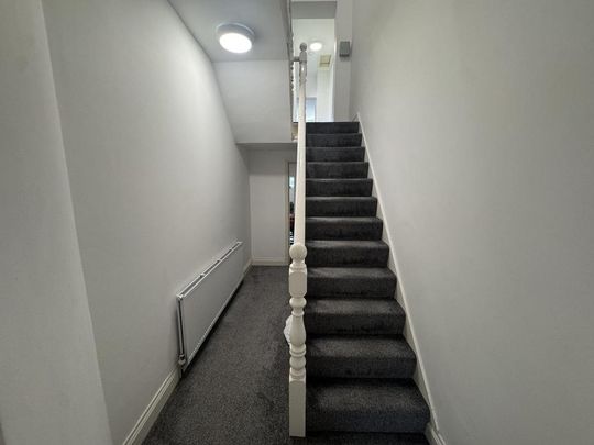 1 bedroom in a house share to rent - Photo 1