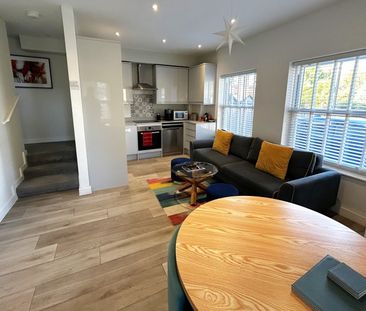 3 Claremont Road, West Byfleet - 1 bedroomProperty for lettings - S... - Photo 3