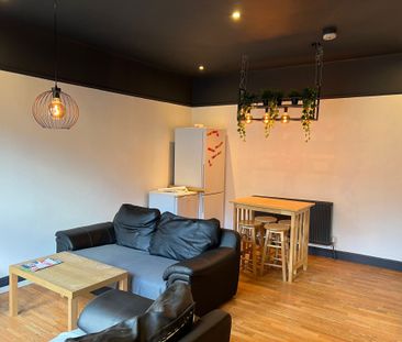 4 Bed - 10 Mayville Place, Hyde Park, Leeds - LS6 1NE - Student - Photo 4