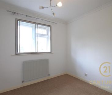 4 bedroom terraced house to rent - Photo 4
