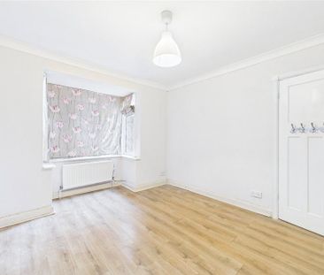 3 bedroom bungalow to rent - Photo 1