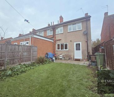 3 bedroom end of terrace house to rent - Photo 3