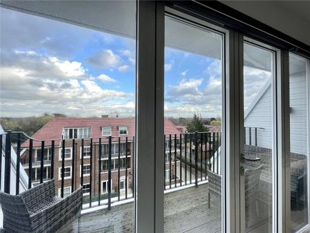 1 bedroom penthouse to rent - Photo 4