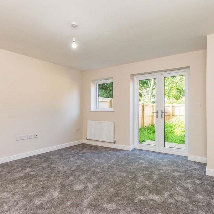 4 bedroom terraced house to rent - Photo 1