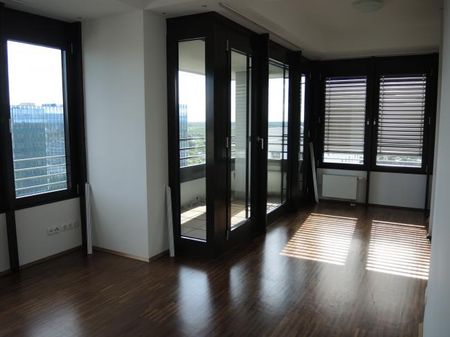 Über den Dächern von Frankfurt - Exklusive 4 Zimmer Wohnung in Ffm-Niederrad - Photo 2