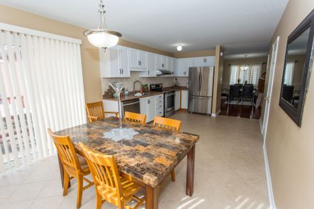 For Lease - 72 Forest Avenue, Wasaga Beach, Ontario - Photo 5