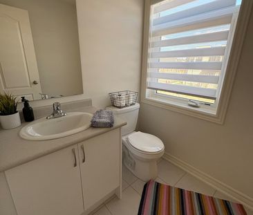 For Lease - 3216 Sixth Line, Oakville, Ontario - Photo 6