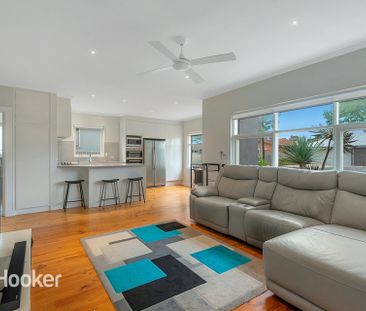 Semaphore Park Beauty - Photo 1