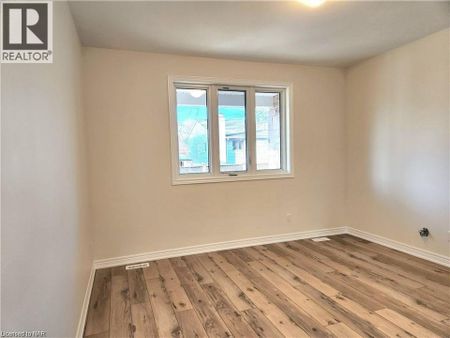 For Lease - 15 SHAMROCK Common, St. Catharines, Ontario - Photo 2