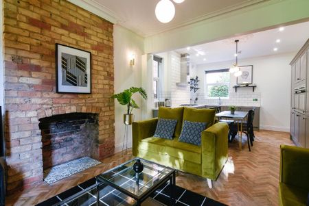 6 bedroom terraced house to rent - Photo 3