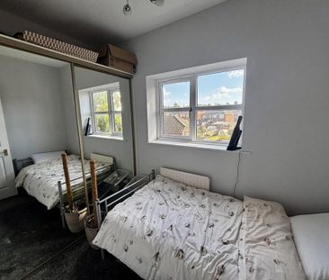 3 bedroom apartment to rent - Photo 4