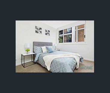 Modern, Stylish Two Bedroom Apartment In Convenient Locale - Photo 4