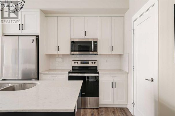 224-400 Auburn Meadows Common Se - Photo 1