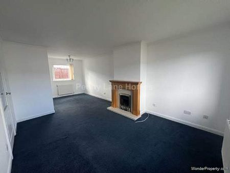 3 bedroom property to rent in Johnstone - Photo 4