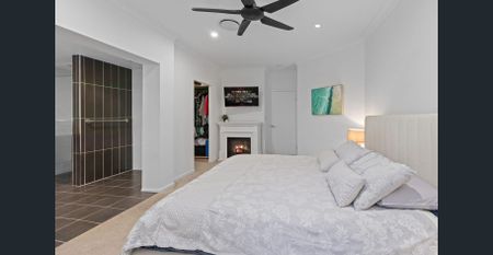 4 Bedroom Luxury Family Oasis for Rent – In Exclusive Monterey keys - Photo 3