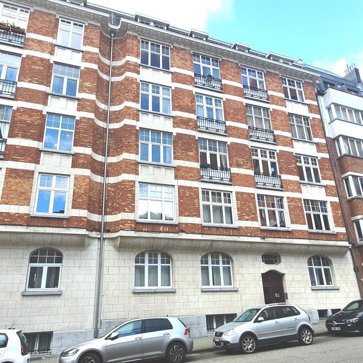 Appartement 2 chambres + grand bureau - Photo 1