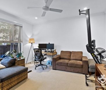 Lake Eden Views Sola Complex 3 Bed Townhome - Photo 3