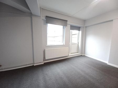 12 bedroom house share to rent - Photo 2