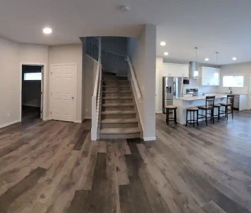 Home in Edgemont — 3 Bedrooms+ Den House - Photo 1