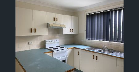 Cozy 2-Bedroom Unit with Garage - Ideal Location! - Photo 4