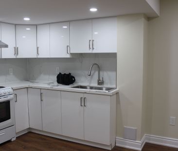 For Lease - 323 Falling Green Crescent Unit# b, Kitchener, Ontario - Photo 1