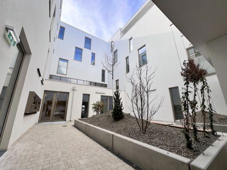 Erstbezug-Wohnung mit Balkon! OPEN HOUSE am 14. März von 10.00 bis 15.00 Uhr - Foto 3