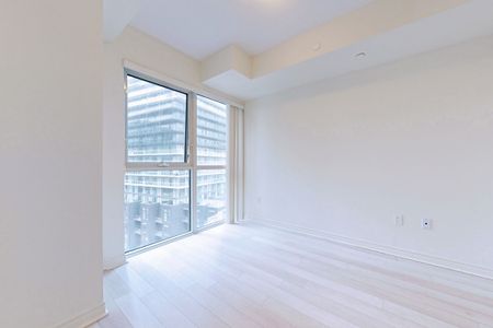 For Lease - 39 Annie Craig Drive Unit# 903, Toronto, Ontario - Photo 5