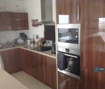 2 bedroom penthouse to rent - Photo 6