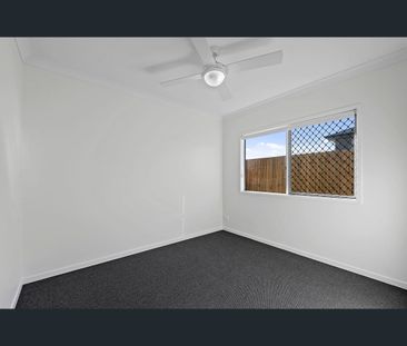 12 Greenside Street, Victoria Point, Qld 4165 - Photo 4