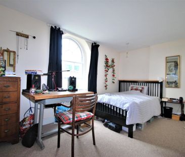 Upper East Hayes - Photo 2