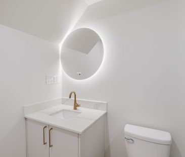 For Lease - 37 MILVERTON Boulevard Unit# 1, Toronto, Ontario - Photo 2
