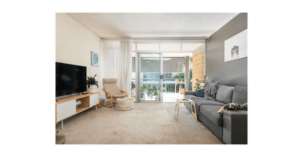 Perfectly Positioned Two Bedroom Apartment in the Heart of Bulimba - Photo 1