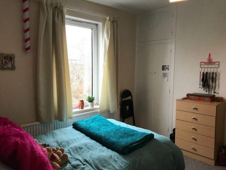 5 bedroom terraced house to rent - Photo 5