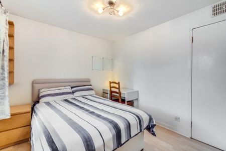 Room in a Shared Flat, Elderslie Street, G3 - Photo 5