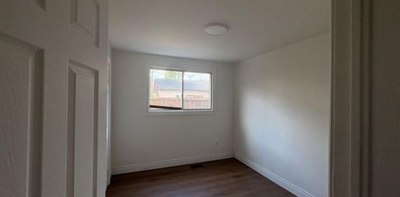 For Lease - 1129 Cannon Street Unit# #C1, Hamilton, Ontario - Photo 2