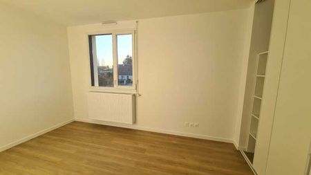 Location Maison 97 m² - Photo 4