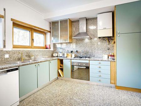 Nazaré, Leiria - Photo 3