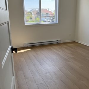 4 1/2, 100% RÉNOVÉ , Saint-Jerome - Photo 2