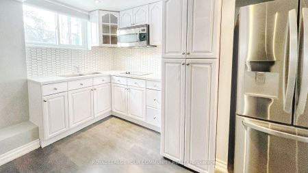 32 Castor Crescent #Lower , - Photo 5