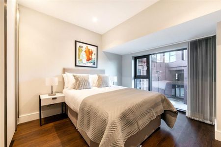 3 bedroom flat to rent - Photo 4